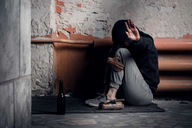 9-The-Dangers-of-Fentanyl woman experiencing the danger of fentanyl