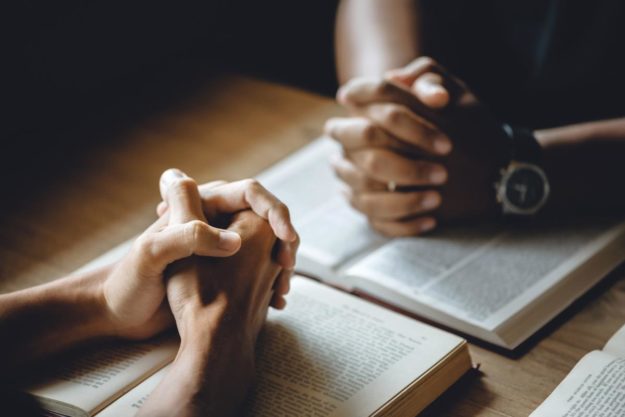 3 Benefits of Faith-Based Treatment Discussing the benefits of faith-based treatment